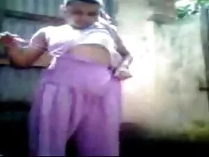 Missy usa su coño pa ...