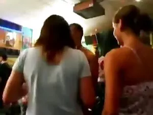 Tomado videos pornos ...