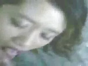 Chica ver videos por ...