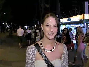 Julia aceita su ver  ...